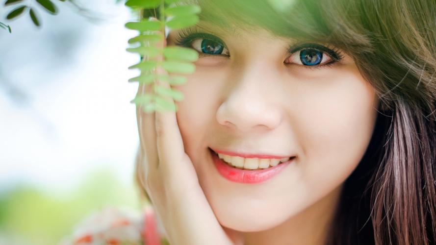 闽粤港“跨境一锁”快速通关首年货值超百亿元人民币